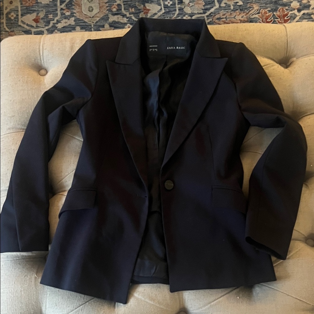 Zara size medium navy blue blazer